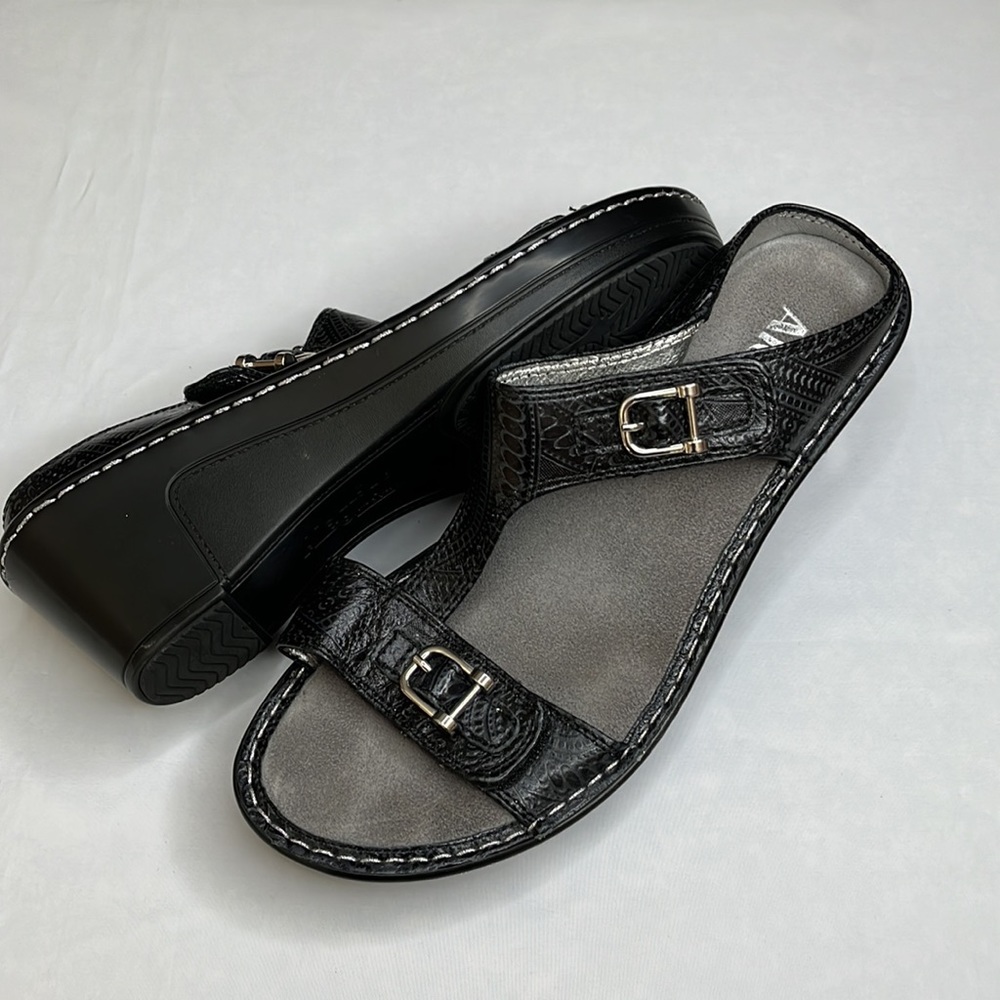 Algeria slip on wedge black textured sandal